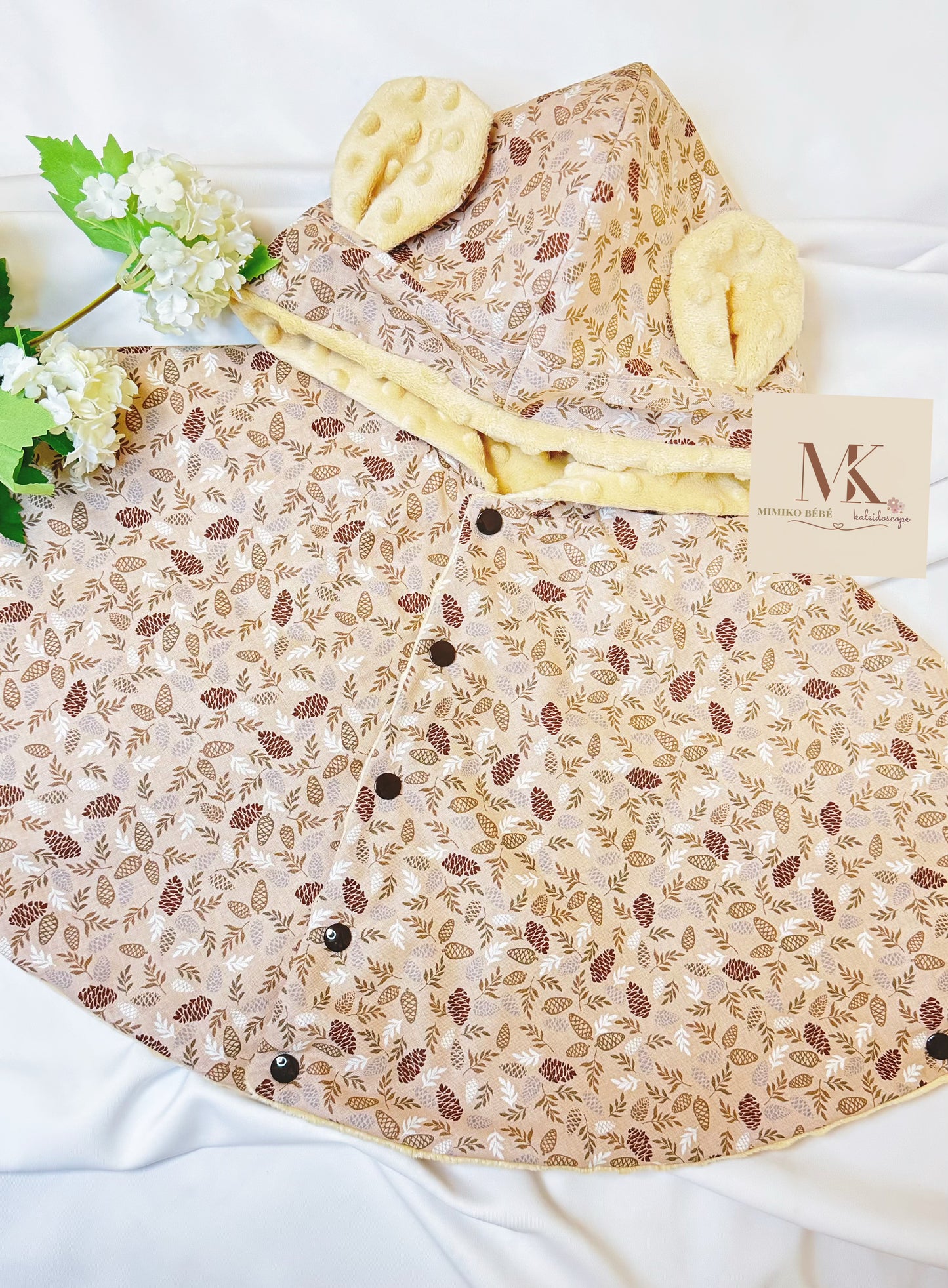 パインコーン トレイル ケープ